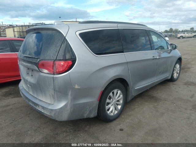 2C4RC1BG8HR538851 Chrysler Pacifica Touring-l