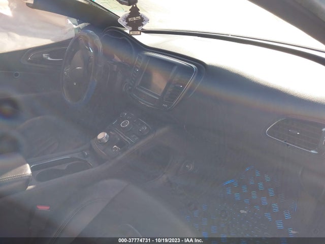 Chrysler 200 S 2015 1C3CCCBB3FN696678 Image 5