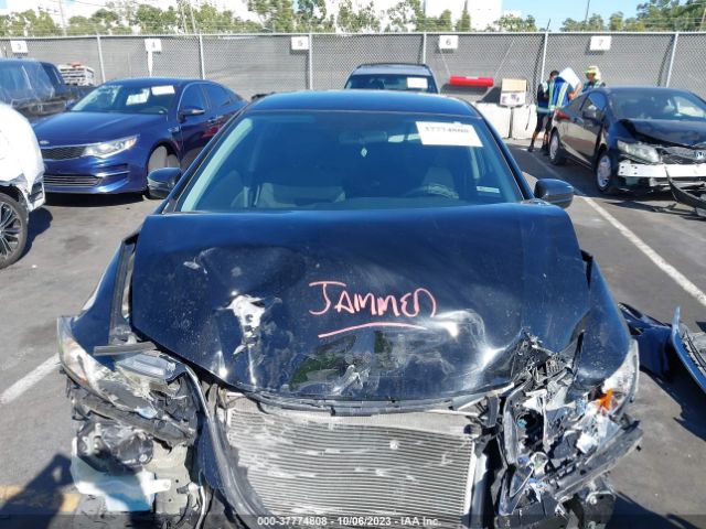 19XFB2F57FE225437 Honda Civic Sedan Lx