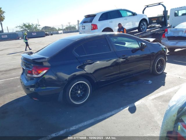 19XFB2F57FE225437 Honda Civic Sedan Lx
