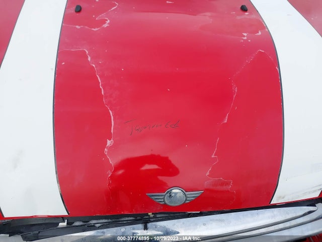 2008 MINI COOPER HARDTOP WMWMF335X8TT63955 Photo 9