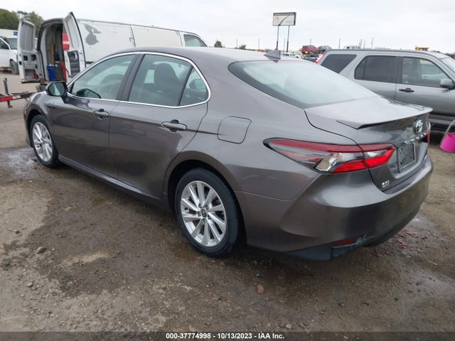 Toyota CAMRY LE 2021 4T1C11AK6MU552869 Image 3