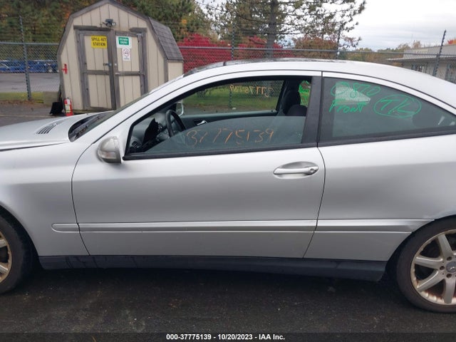 2004 MERCEDES-BENZ C-CLASS 1.8L VIN: WDBRN40JX4A541015
