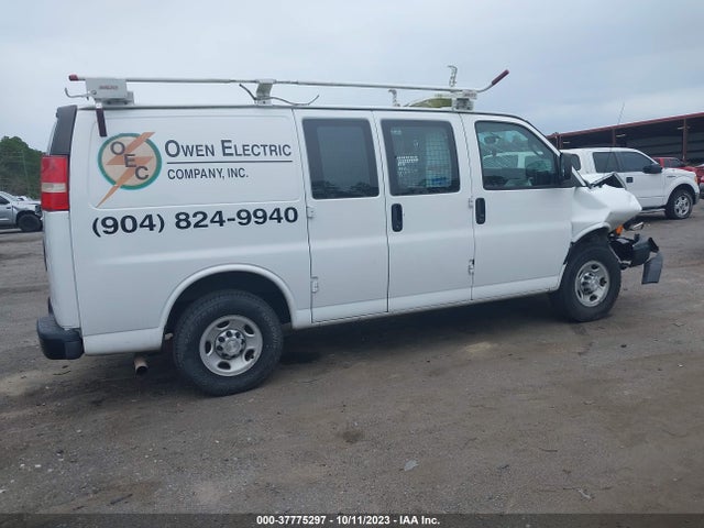 Chevrolet Express 2500 Work Van 2016 1GCWGAFF4G1334690 Image 13