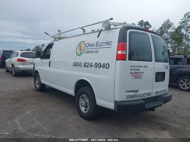 Chevrolet Express 2500 Work Van 2016 1GCWGAFF4G1334690 Image 3