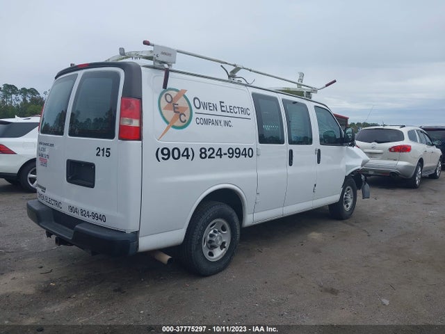 Chevrolet Express 2500 Work Van 2016 1GCWGAFF4G1334690 Image 4