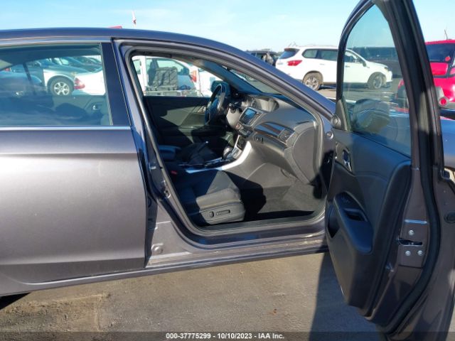 1HGCR3F03HA045825 Honda Accord Sedan Ex-l V6