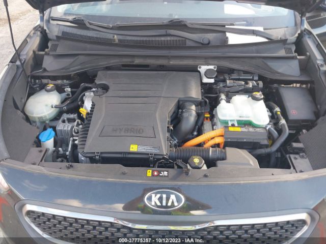 KNDCB3LC0H5042181 KIA NIRO LX