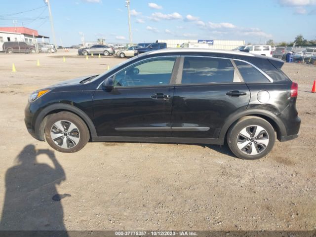 KNDCB3LC0H5042181 KIA NIRO LX