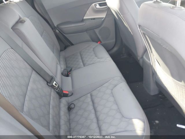 KNDCB3LC0H5042181 KIA NIRO LX