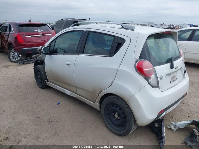 Chevrolet Spark 2lt Auto 2014 KL8CF6S93EC476610 Image 3