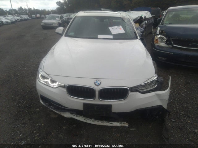 BMW 330i Xdrive 2018 WBA8D9G59JNU67688 Image 12