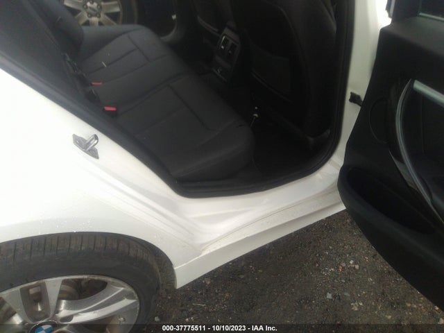 BMW 330i Xdrive 2018 WBA8D9G59JNU67688 Image 8