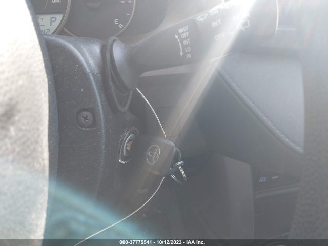 Toyota RAV4 LE 2016 JTMBFREV0GJ073115 Image 11
