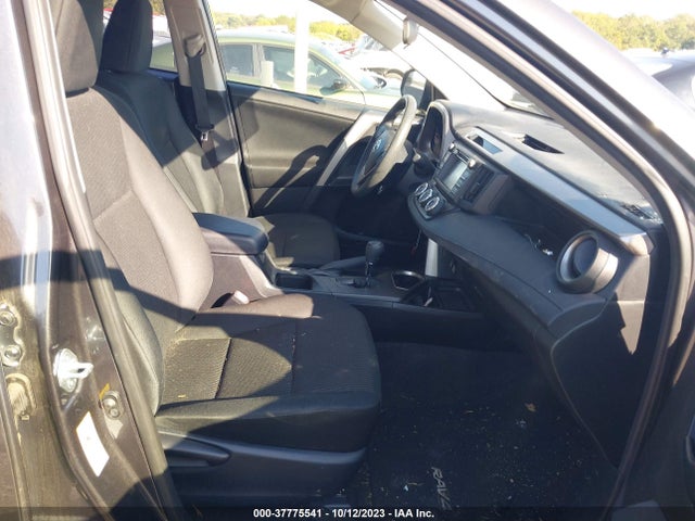 Toyota RAV4 LE 2016 JTMBFREV0GJ073115 Image 5