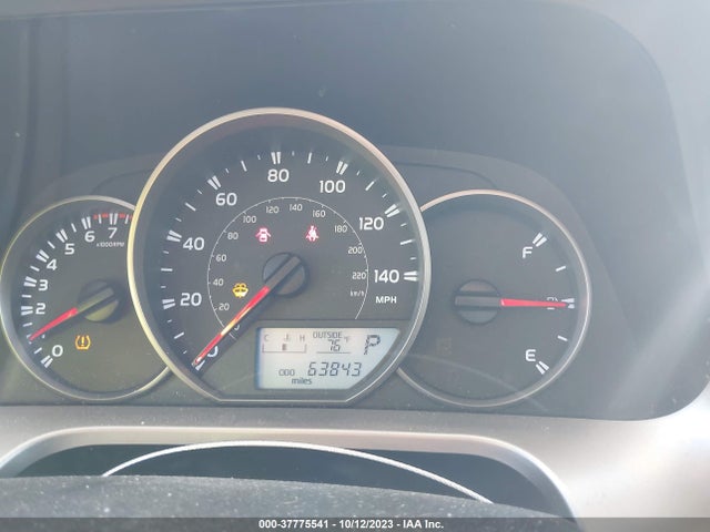 Toyota RAV4 LE 2016 JTMBFREV0GJ073115 Image 7