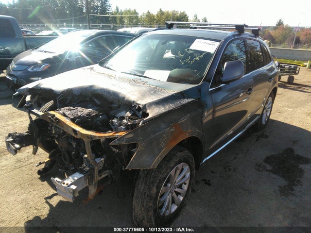 WA1LFAFP5EA068490 Audi Q5 Premium Plus
