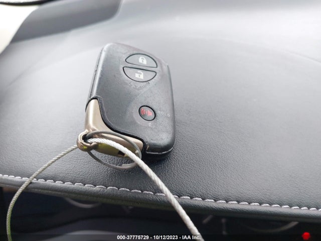 JTHKD5BH8F2218406 Lexus Ct 200h Hybrid