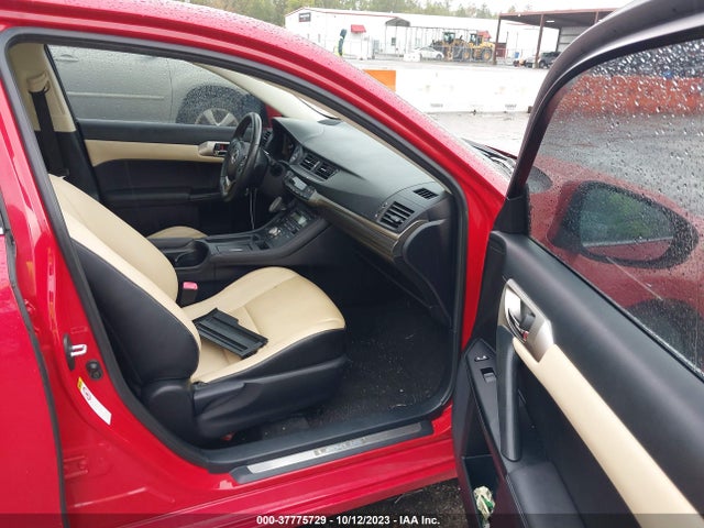JTHKD5BH8F2218406 Lexus Ct 200h Hybrid