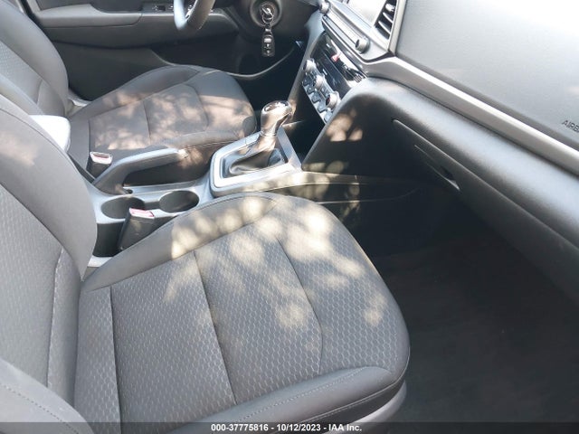 2020 HYUNDAI ELANTRA SEL VIN: 5NPD84LF4LH521067