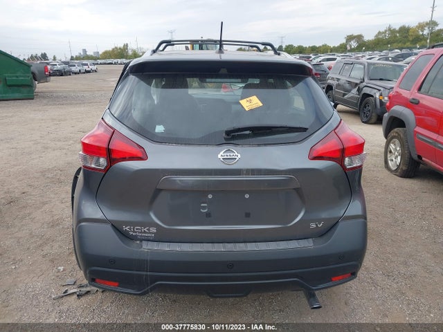 2018 NISSAN KICKS SV VIN: 3N1CP5CU4JL535778