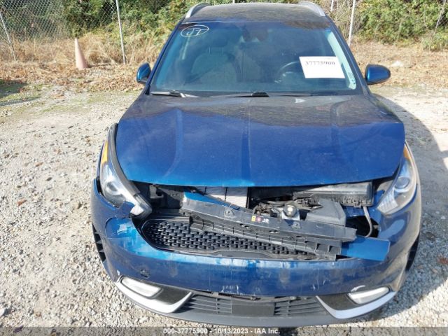 KNDCB3LC3K5260235 KIA NIRO LX