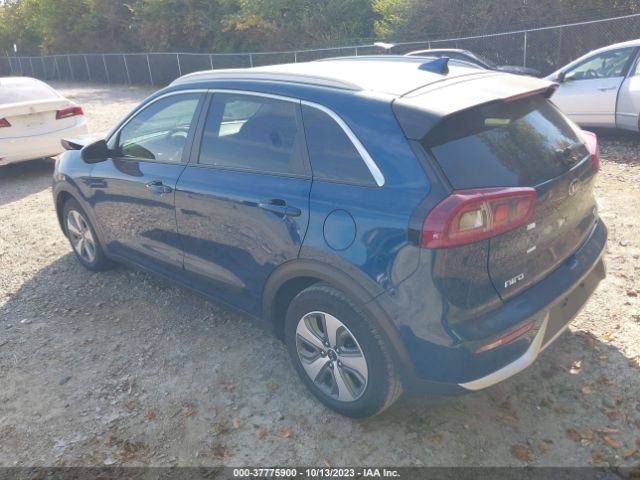 KNDCB3LC3K5260235 KIA NIRO LX