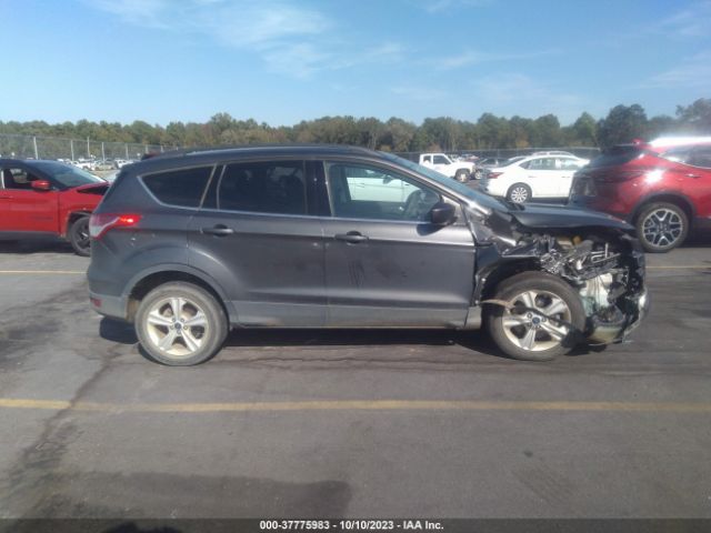 1FMCU9G99GUA77393 Ford ESCAPE SE