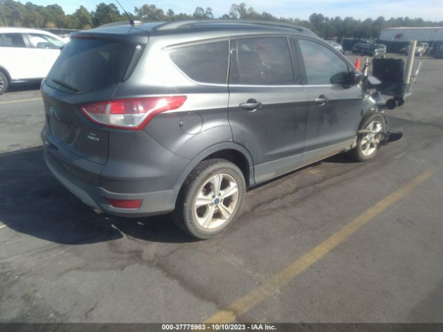1FMCU9G99GUA77393 Ford ESCAPE SE