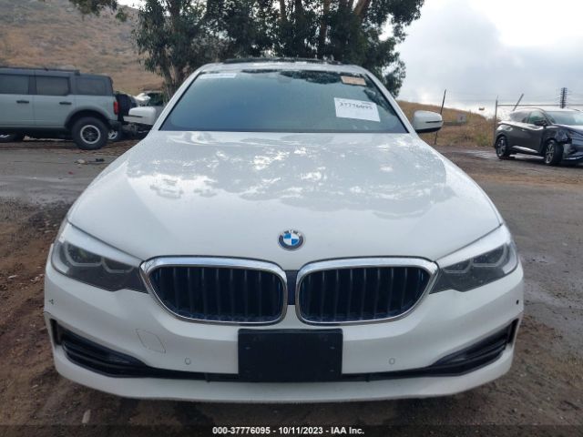 WBAJA9C59KB388489 BMW 5 Series 530e Iperformance
