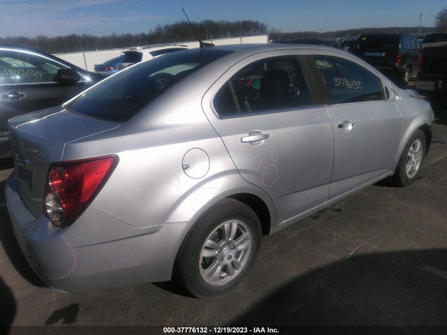 Chevrolet Sonic Lt Auto 2014 1G1JC5SG5E4237093 Image 4