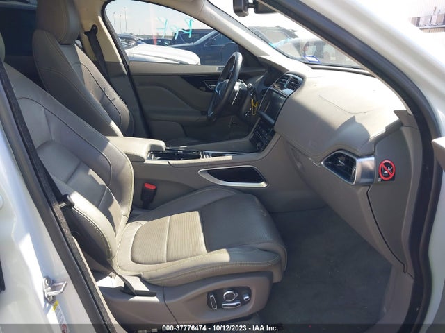 2018 JAGUAR F-PACE SADCL2FX5JA202160 Photo 4
