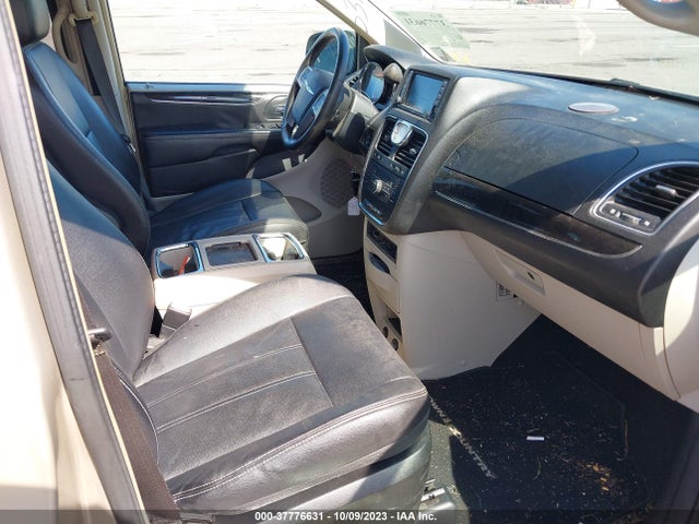 2014 CHRYSLER TOWN & COUNTRY TOURING VIN: 2C4RC1BG4ER112991
