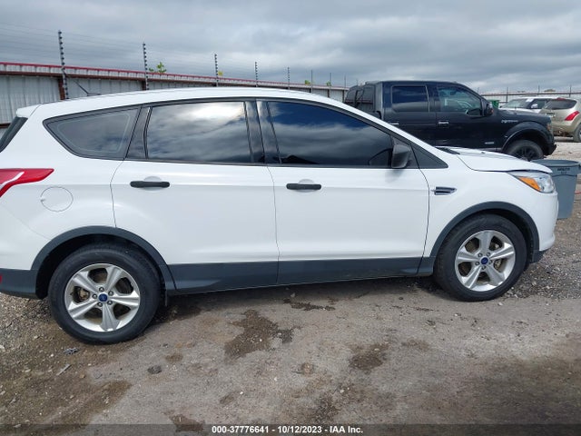 2015 FORD ESCAPE S VIN: 1FMCU0F70FUB61404