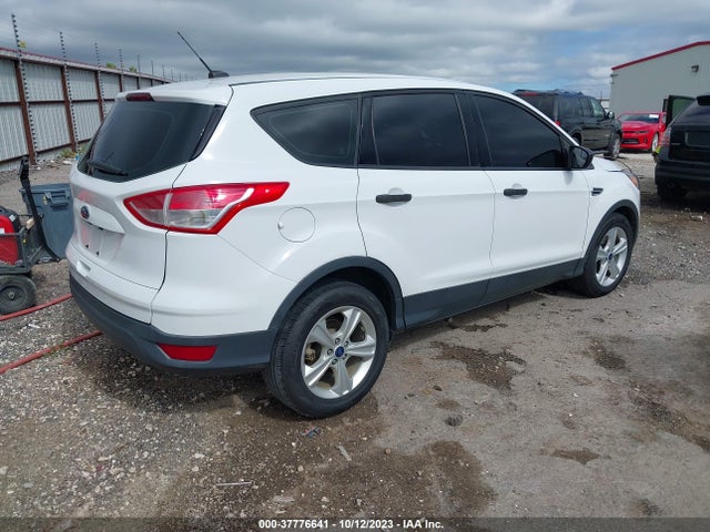 2015 FORD ESCAPE S VIN: 1FMCU0F70FUB61404