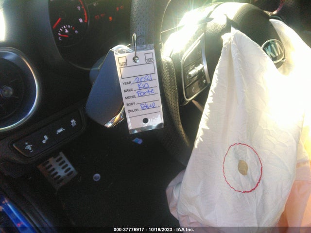 KIA Forte Gt Manual 2021 3KPF44AC4ME417326 Image 11
