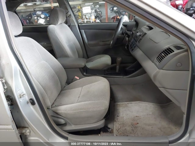 2002 TOYOTA CAMRY LE/SE/XLE VIN: 4T1BE32K72U575312