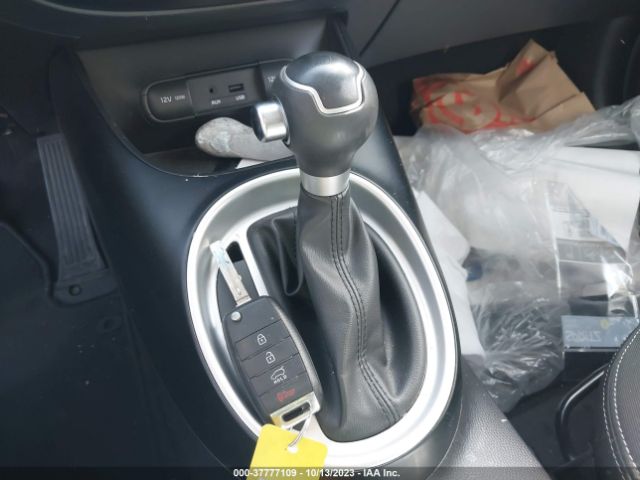 KNDJN2A23E7727925 KIA Soul Base