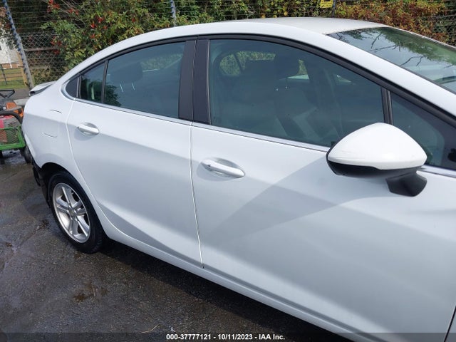 Chevrolet CRUZE LT 2018 1G1BE5SM9J7172939 Image 14