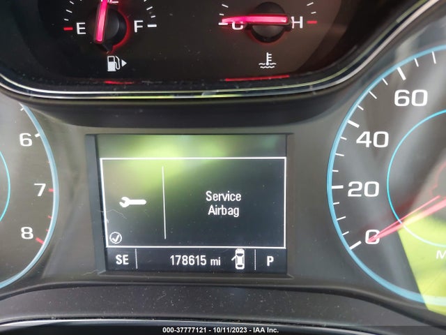 Chevrolet CRUZE LT 2018 1G1BE5SM9J7172939 Image 16