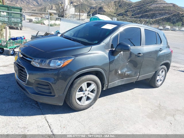 Chevrolet TRAX LS 2020 3GNCJKSB2LL155152 Image 2