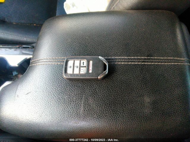 1HGCR3F88HA021025 Honda Accord Sedan Ex-l V6
