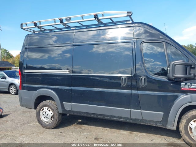 3C6TRVCG8JE156862 RAM Promaster Cargo Van