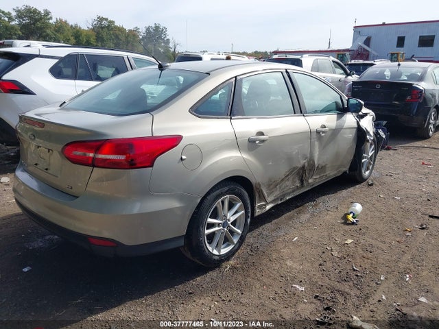 2016 FORD FOCUS SE VIN: 1FADP3F26GL266497