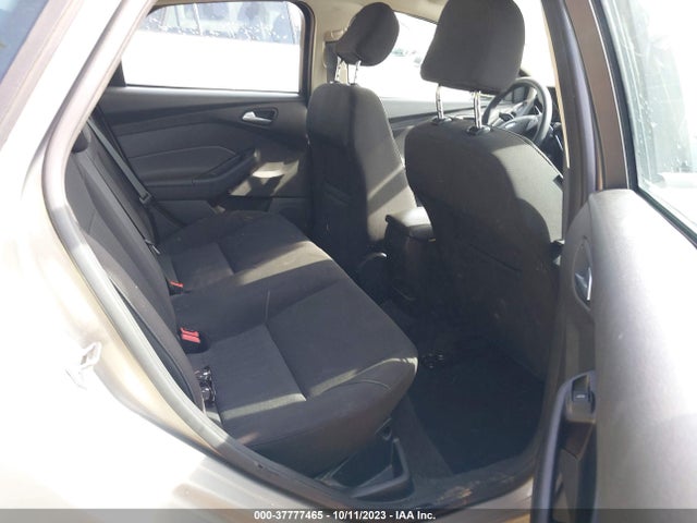 2016 FORD FOCUS SE VIN: 1FADP3F26GL266497