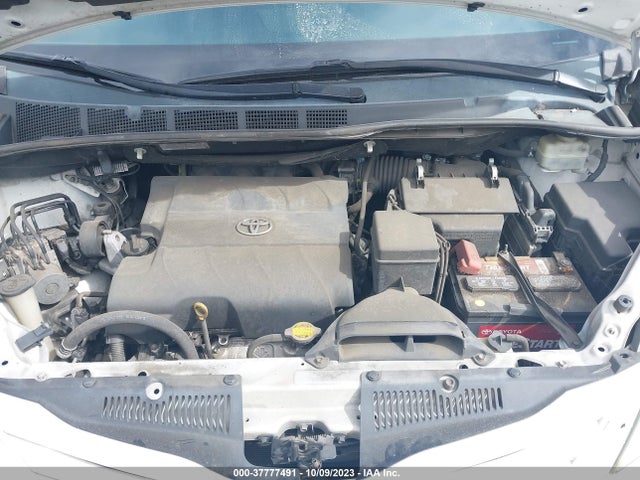 Toyota SIENNA LE 2015 5TDKK3DC2FS540433 Image 10