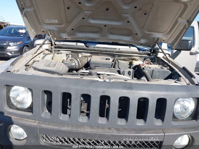 2008 HUMMER H3 SUV LUXURY VIN: 5GTEN13E888147029