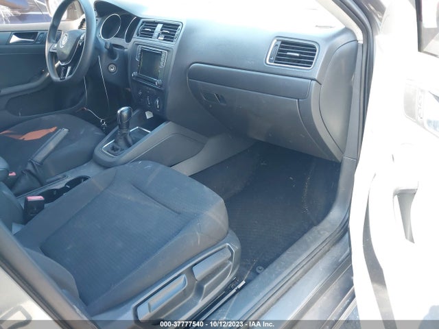 3VW267AJ8GM380880 Volkswagen Jetta Sedan 1.4t S W/technology