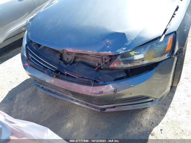 3VW267AJ8GM380880 Volkswagen Jetta Sedan 1.4t S W/technology