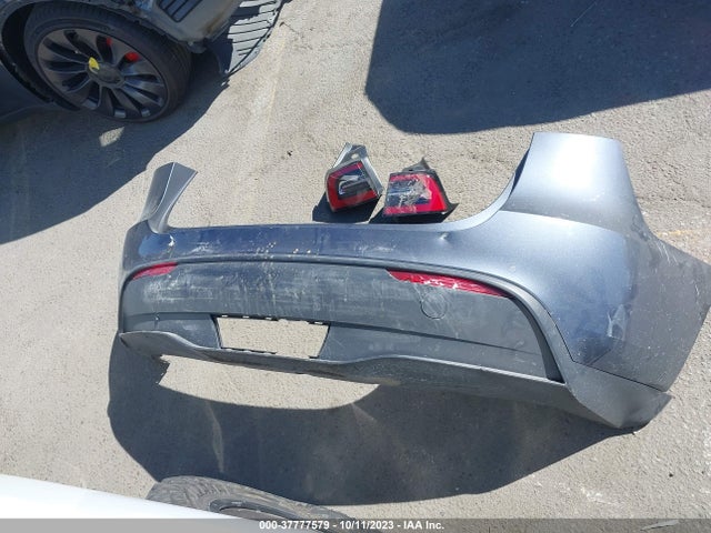 7SAYGDEF5NF490465 Tesla Model Y Performance